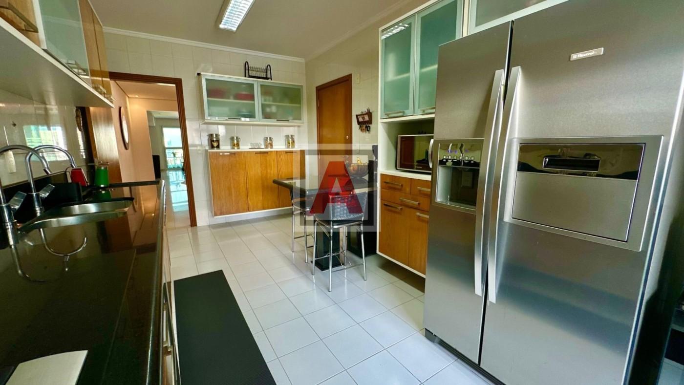 Apartamento, 3 quartos, 199 m² - Foto 4